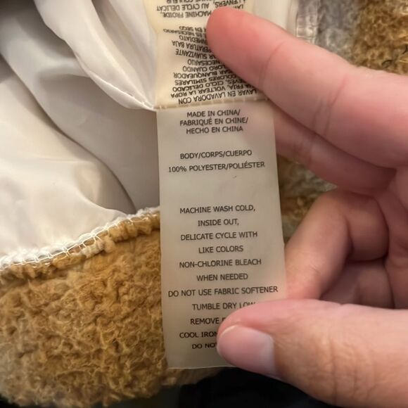 Betsey Johnson performance jacket small - Picture 4 of 6